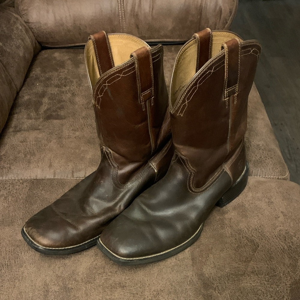 Ariat Men's Dark Brown Western Boots